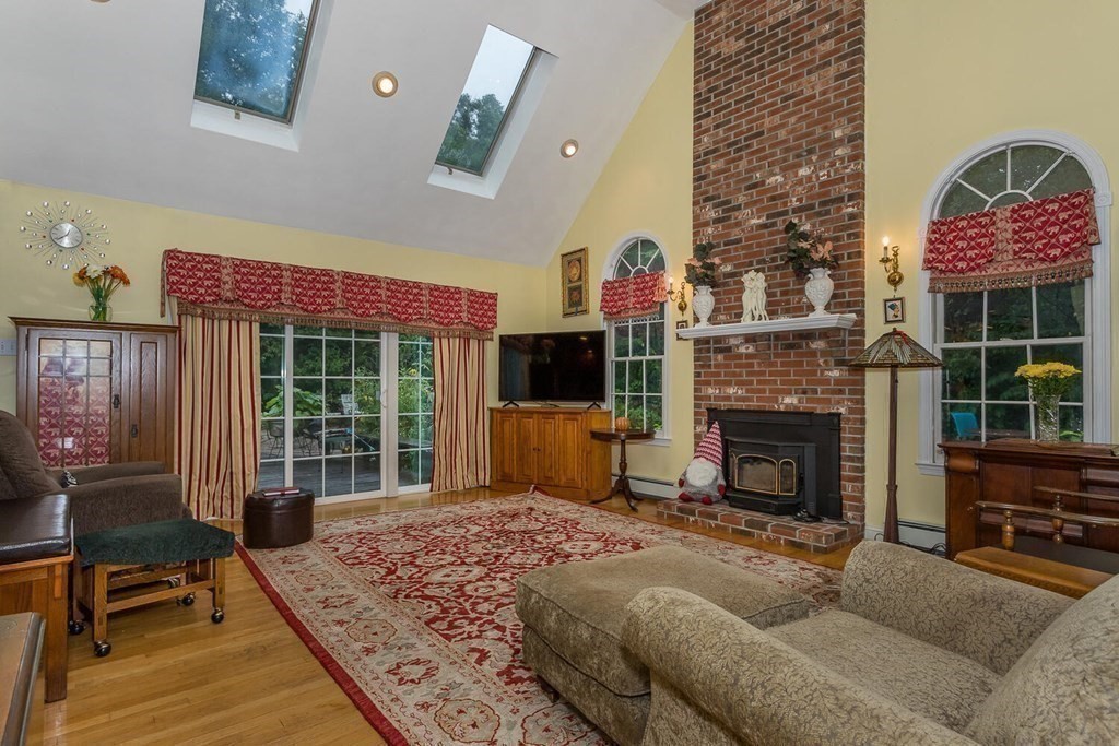 25 York Brook Road Canton, MA 02021 - Photo 7 of 29 Gallery Image 7