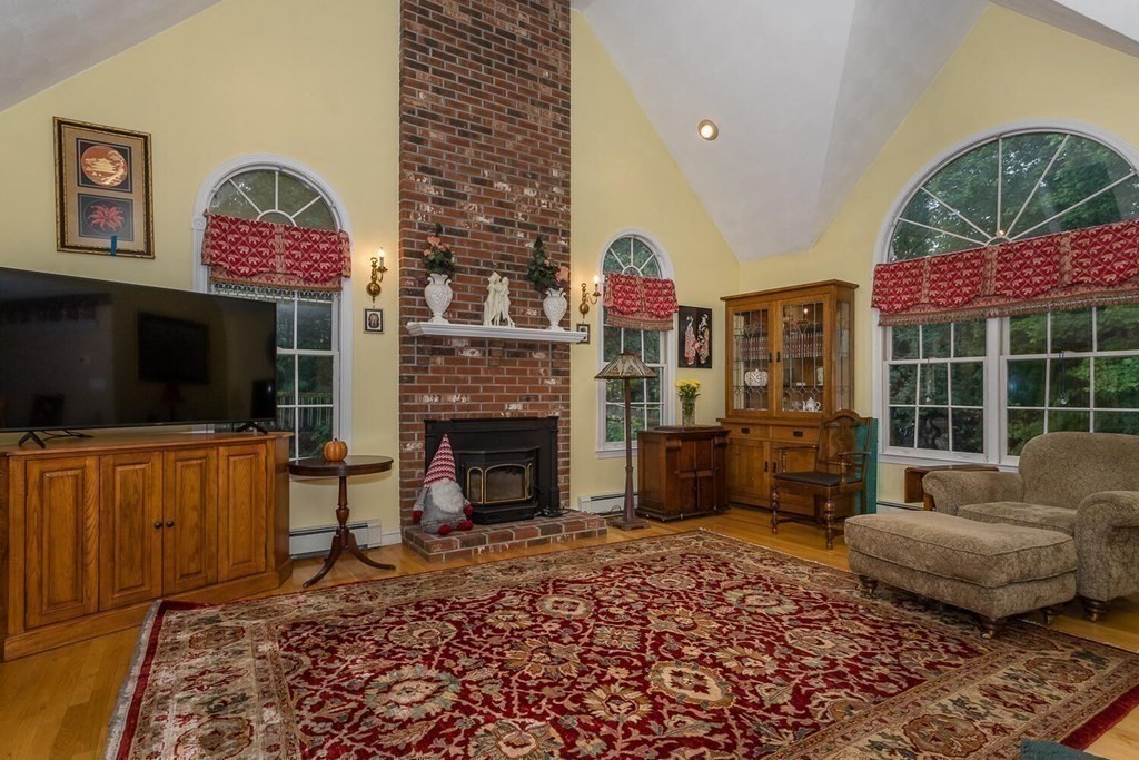 25 York Brook Road Canton, MA 02021 - Photo 9 of 29 Gallery Image 9