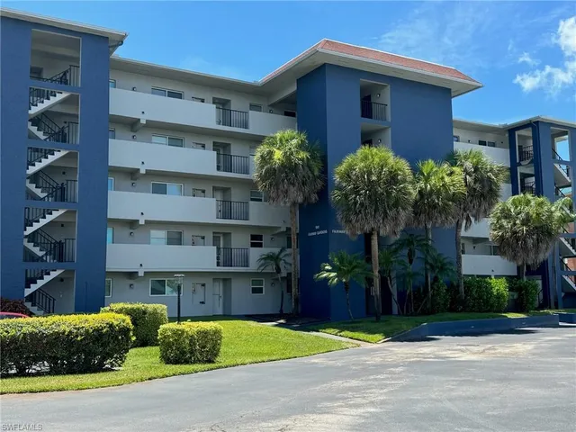 $229,000 | 190 Pebble Beach Boulevard, Unit 204, Naples, FL 34113