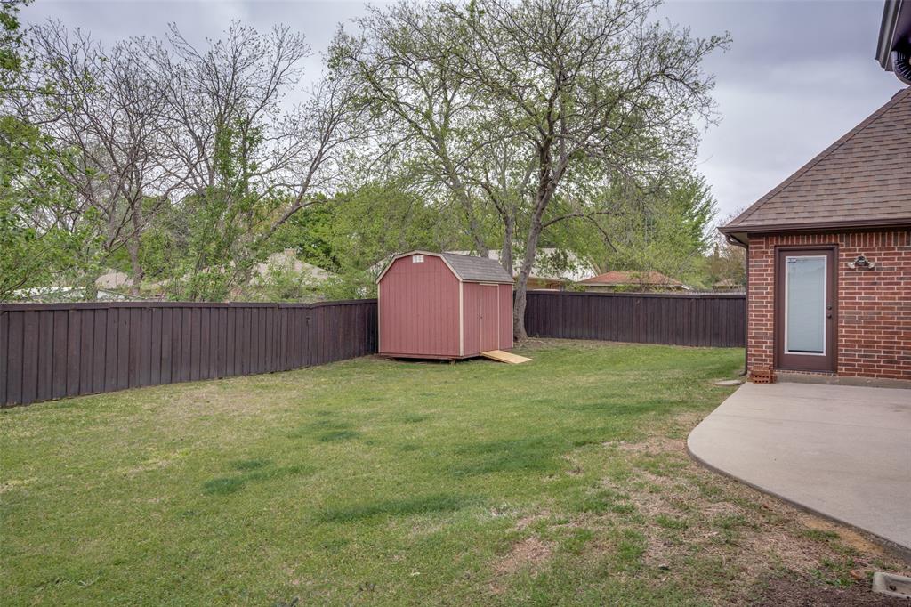 809 Longridge Drive Denton, TX 76205 - Photo 7 of 31