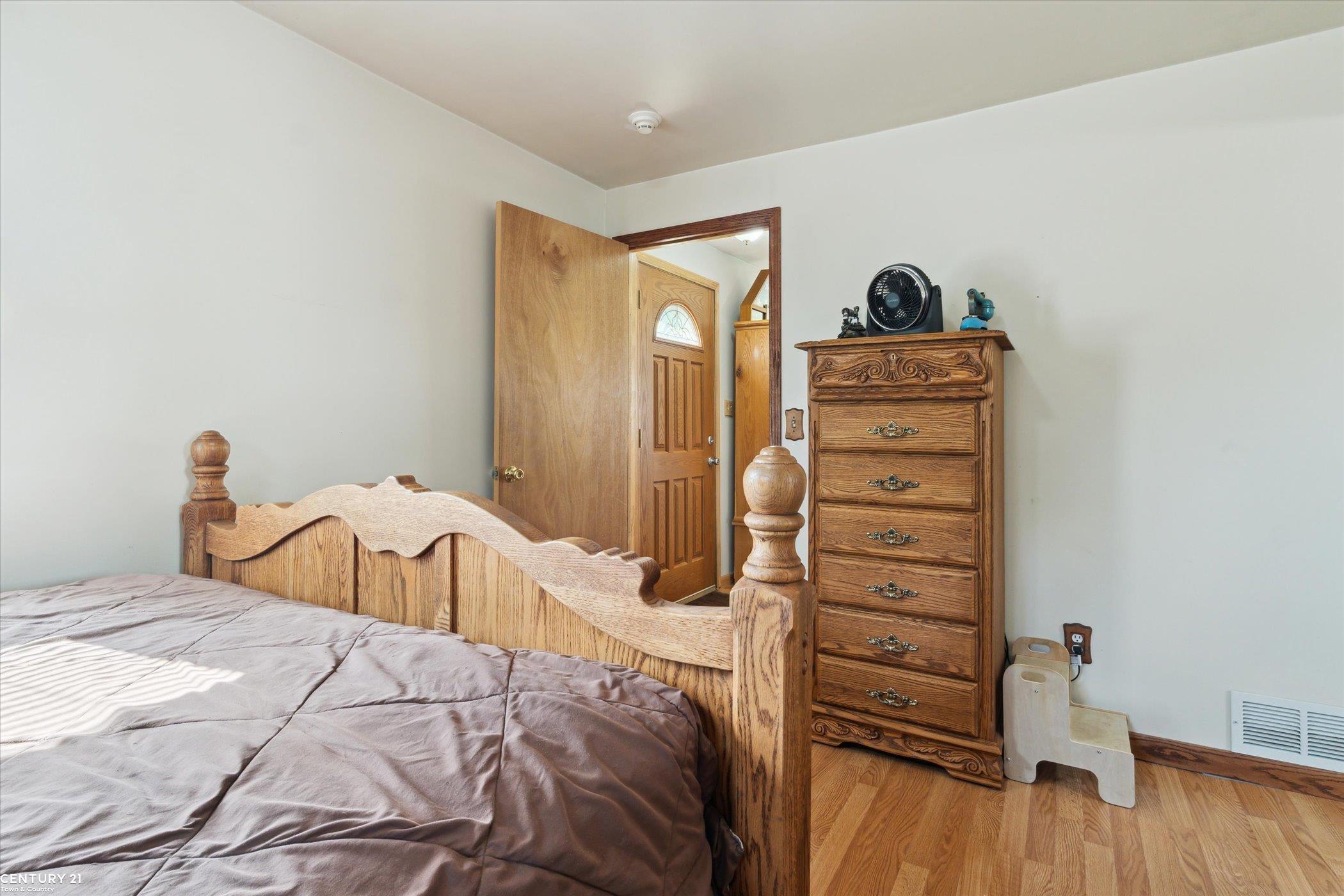 1497 Parke Street Rochester Hills, MI 48307 - Photo 16 of 33
