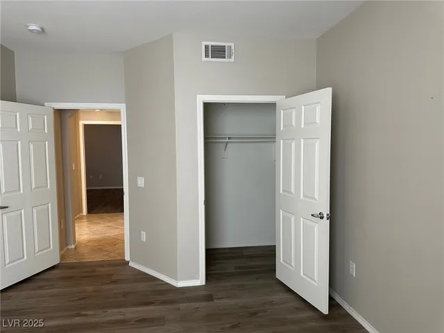 $1,650 | 3975 North Hualapai Way, Unit 142, Las Vegas, NV 89129