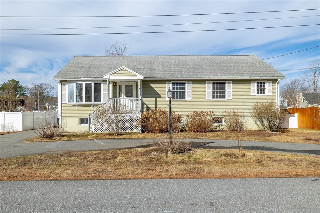 19 Cedarwood Road Billerica, MA 01821 - Photo 1 of 32 Gallery Image 1