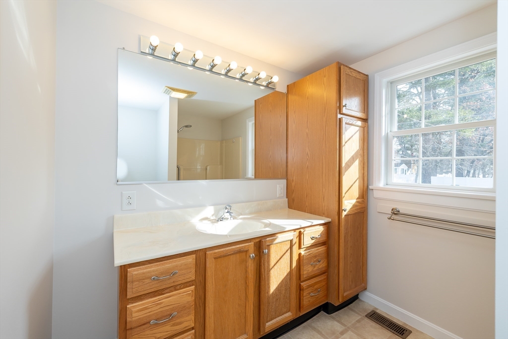 19 Cedarwood Road Billerica, MA 01821 - Photo 22 of 32 Gallery Image 22