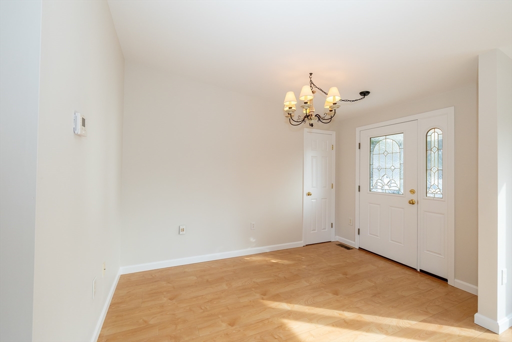 19 Cedarwood Road Billerica, MA 01821 - Photo 5 of 32 Gallery Image 5