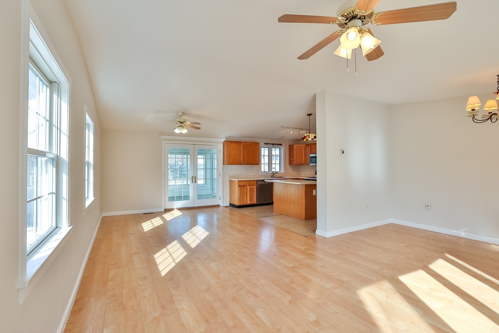 19 Cedarwood Road Billerica, MA 01821 - Photo 7 of 32 Gallery Image 7
