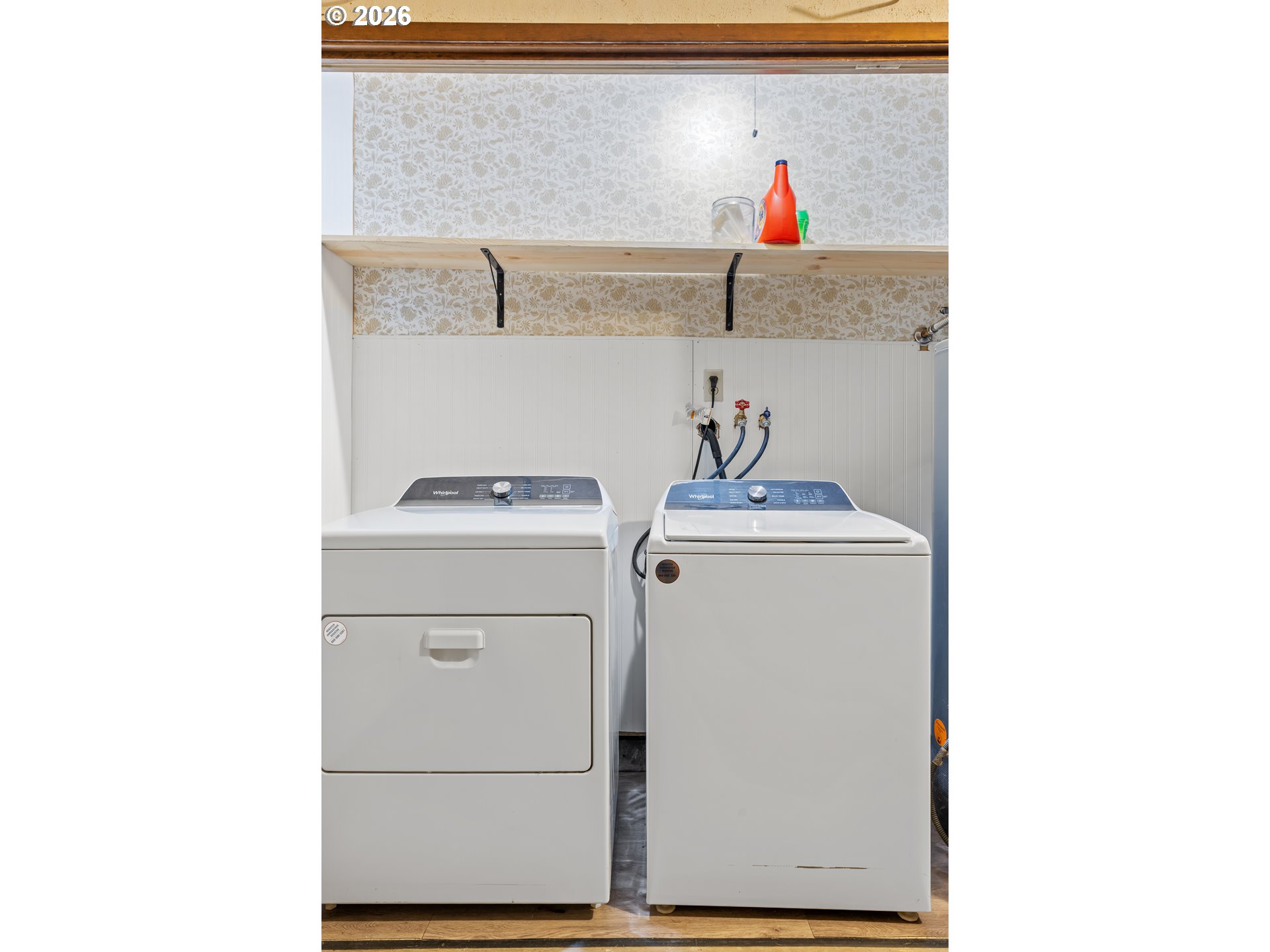 414 Monroe Street Umatilla, OR 97882 - Photo 19 of 19 a utility room with dryer and washer