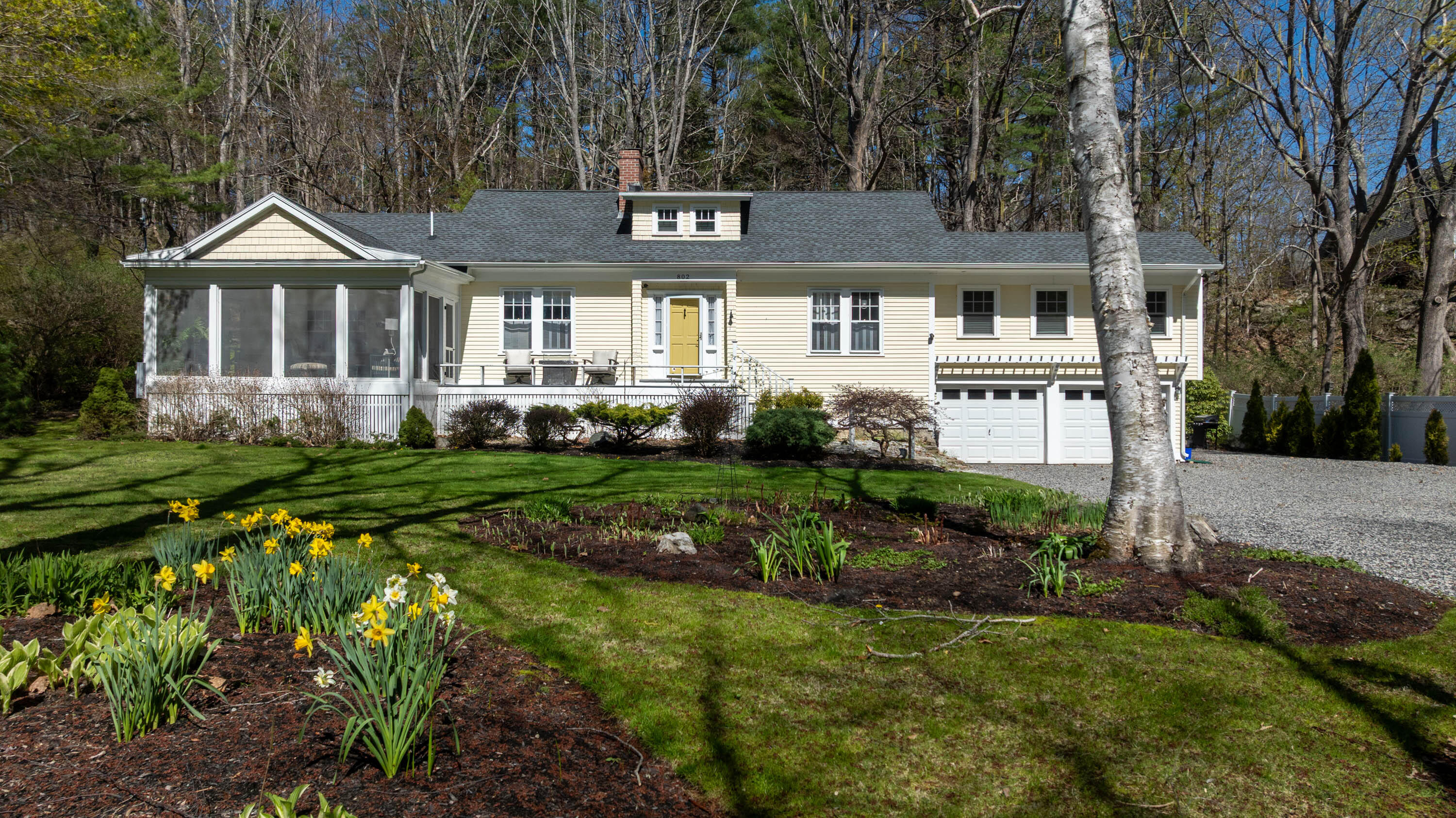 802 Shore Road Cape Neddick, ME 03902 - Photo 1 of 29 pic-1