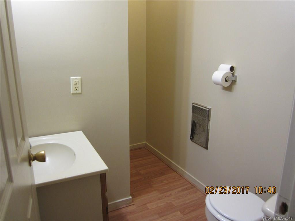 236 Buckhead Road Harmony, NC 28634 - Photo 6 of 13 Gallery Image 6