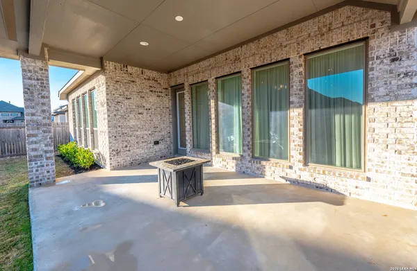 $2,650 | 14336 Apache Wells, San Antonio, TX 78254