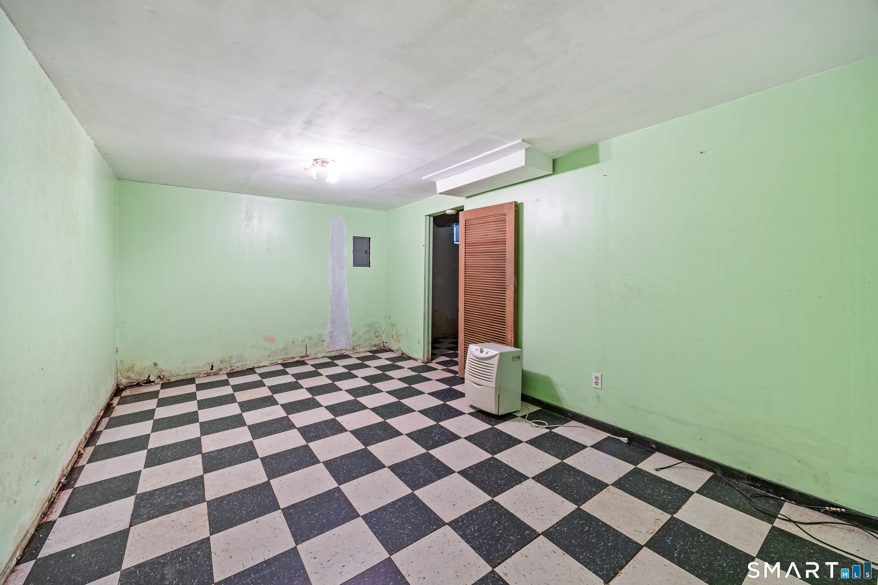 65 Bucks Hill Road Waterbury, CT 06704 - Photo 16 of 21