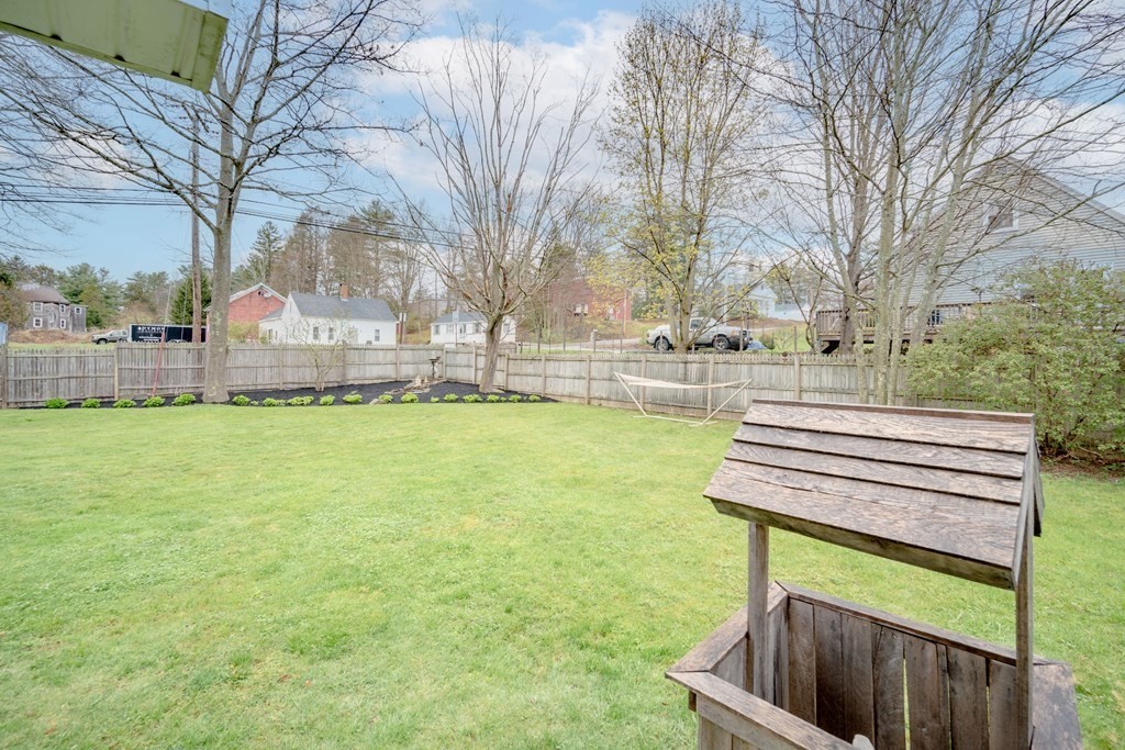 1 Mashapaug Road Holland, MA 01521 - Photo 32 of 36