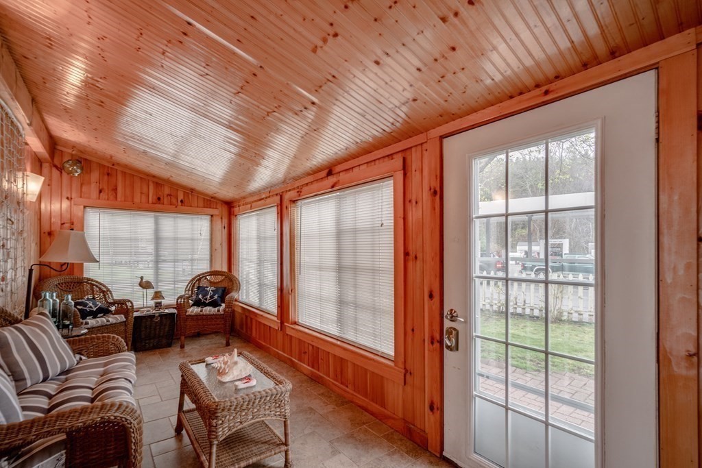 1 Mashapaug Road Holland, MA 01521 - Photo 5 of 36