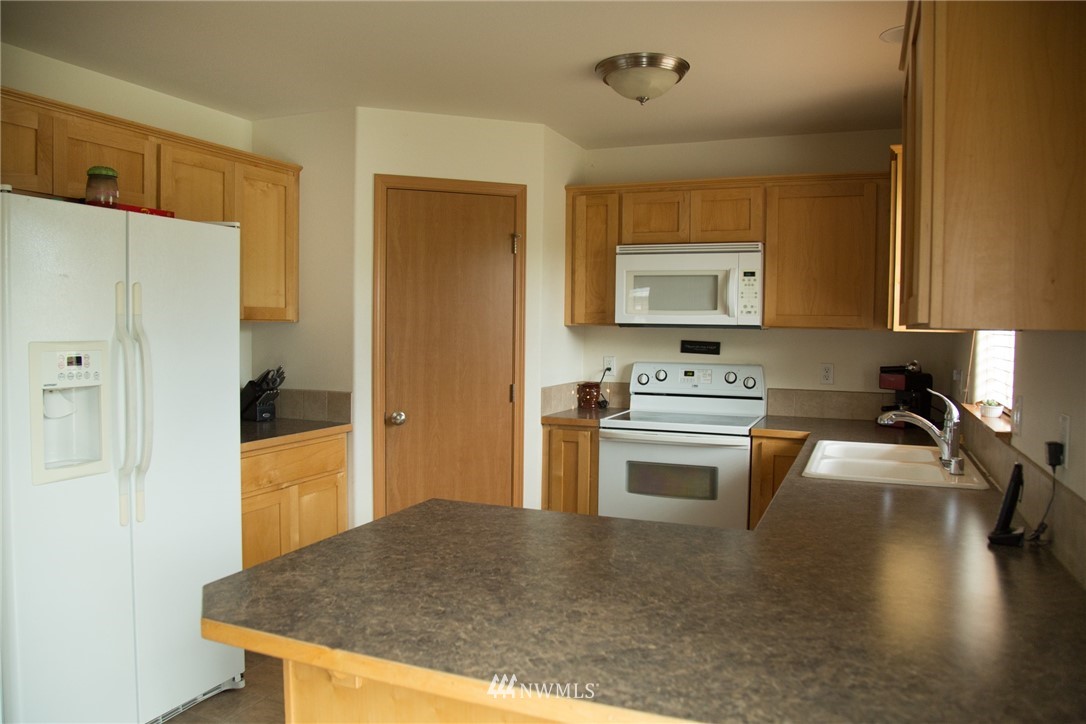 239 Parkside Loop Napavine, WA 98532 - Photo 3 of 13 Gallery Image 3