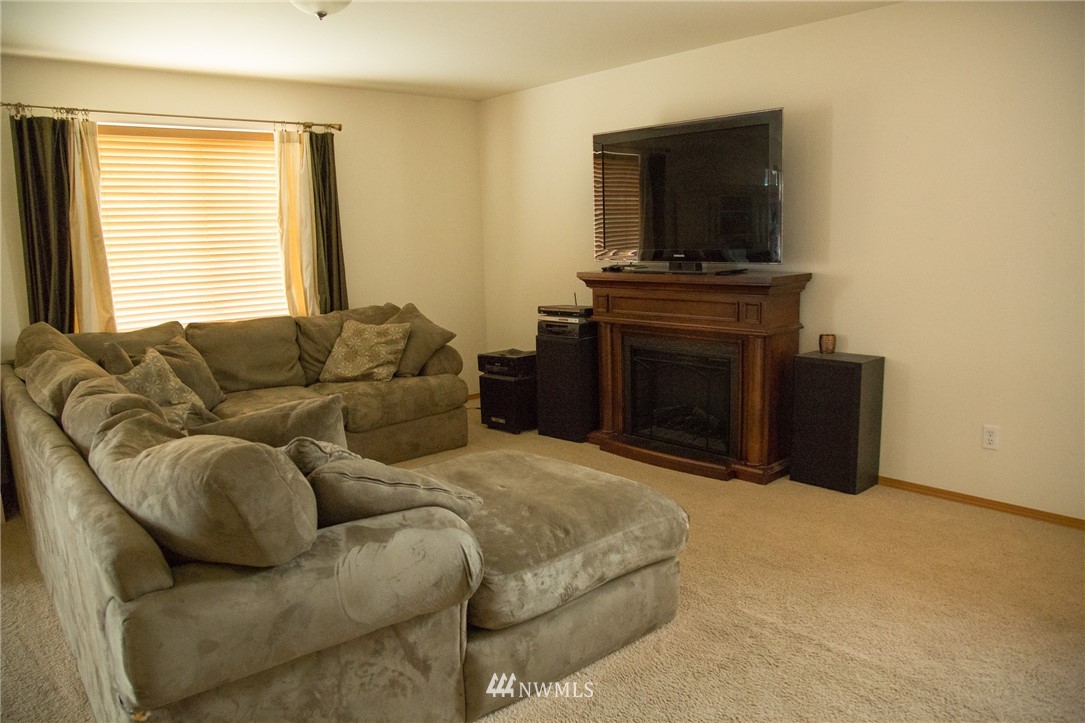 239 Parkside Loop Napavine, WA 98532 - Photo 4 of 13 Gallery Image 4