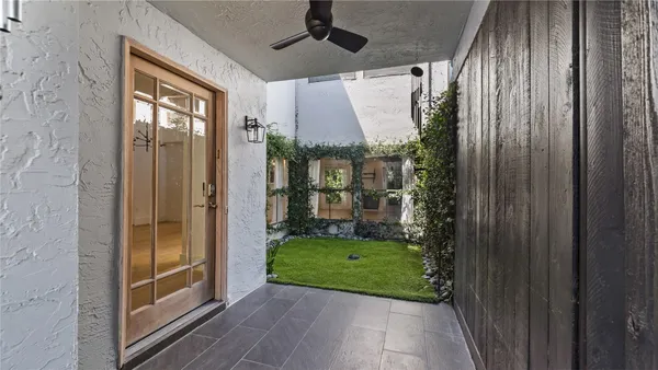 $2,800 | 1914 Augusta Drive, Unit 16, Houston, TX 77057