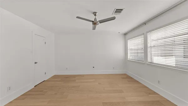 $2,800 | 1914 Augusta Drive, Unit 16, Houston, TX 77057