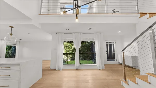 $2,800 | 1914 Augusta Drive, Unit 16, Houston, TX 77057