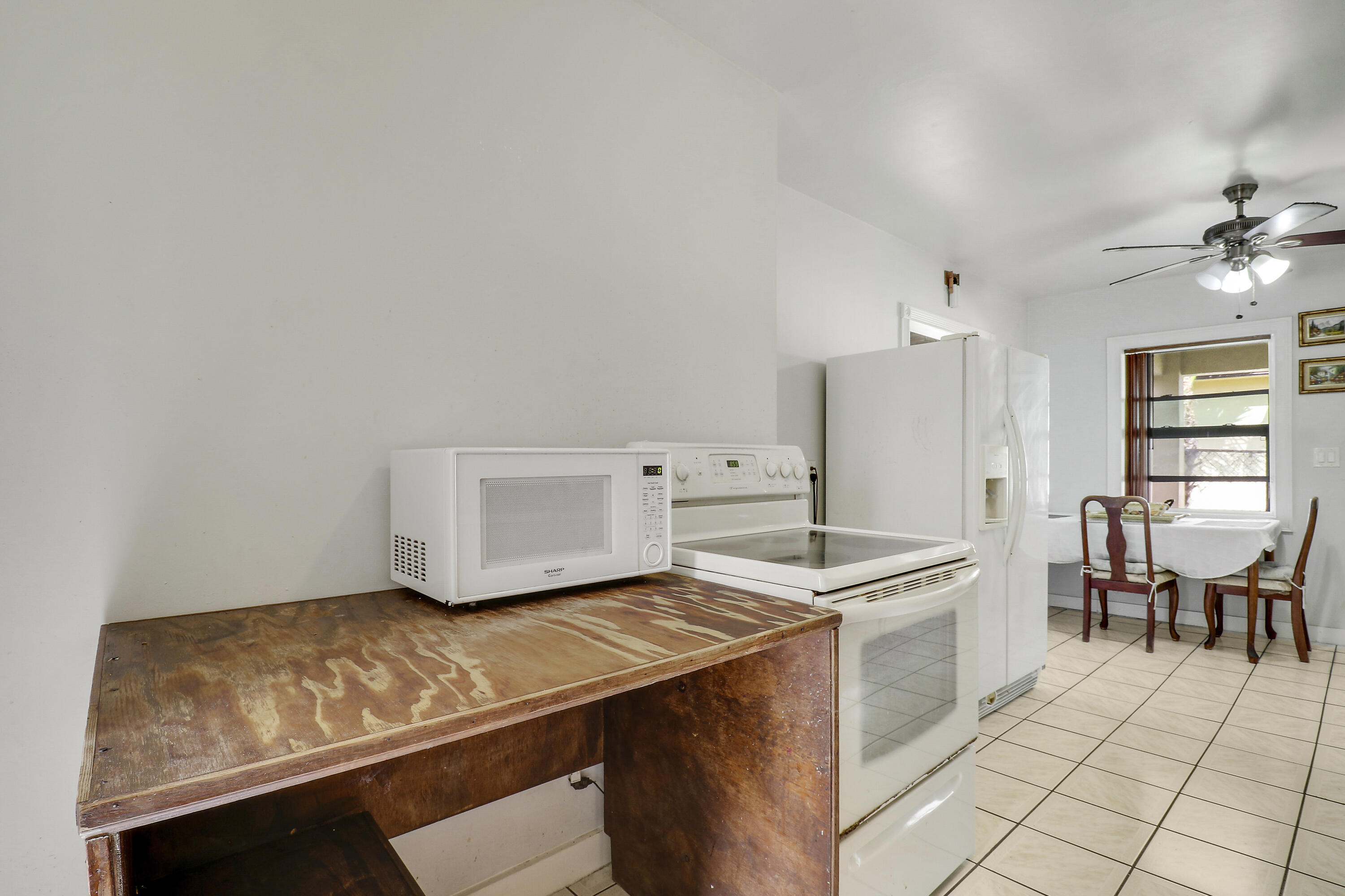 162 West 24th Street Riviera Beach, FL 33404 - Photo 13 of 27 House4-17