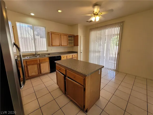 $1,900 | 1290 Hazel Tree Court, Las Vegas, NV 89142