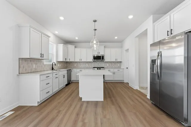 $559,960 | 8879 Periwinkle Boulevard, Woodbury, MN 55129