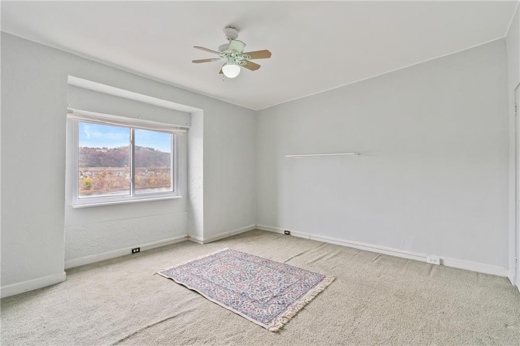 6824 Butler Street Pittsburgh, PA 15206 - Photo 13 of 26 an empty room with windows