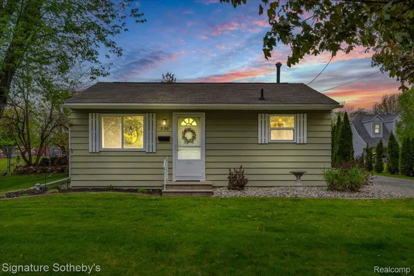 $212,000 | 536 Wood Street, Fenton, MI 48430