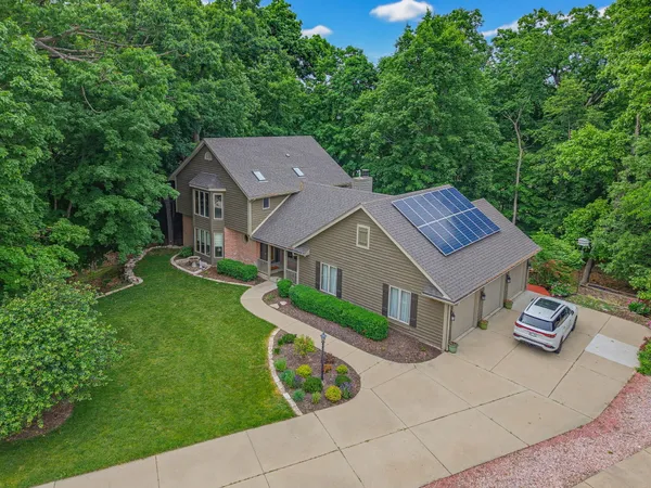 $619,000 | 3532 South 121st Court, Greenfield, WI 53228