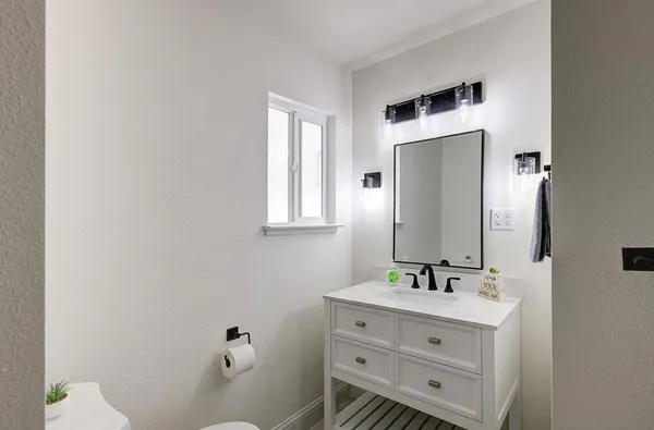 $397,000 | 4745 North 5th Street, Fresno, CA 93726