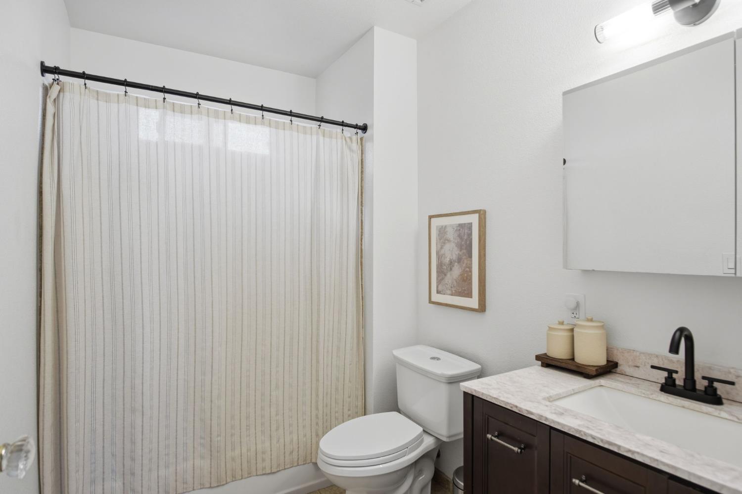 489 6th Street Gustine, CA 95322 - Photo 9 of 28