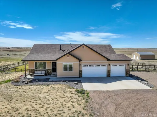 $990,000 | 341 North County Road 149, Strasburg, CO 80136