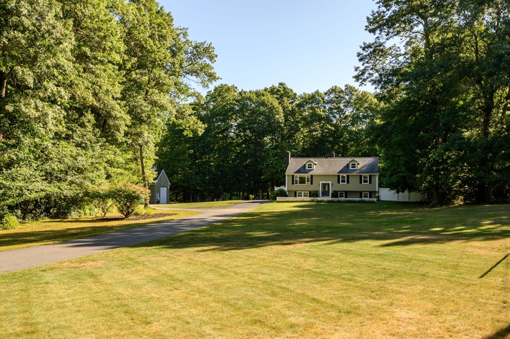 258 State Street Hanson, MA 02341 - Photo 4 of 38