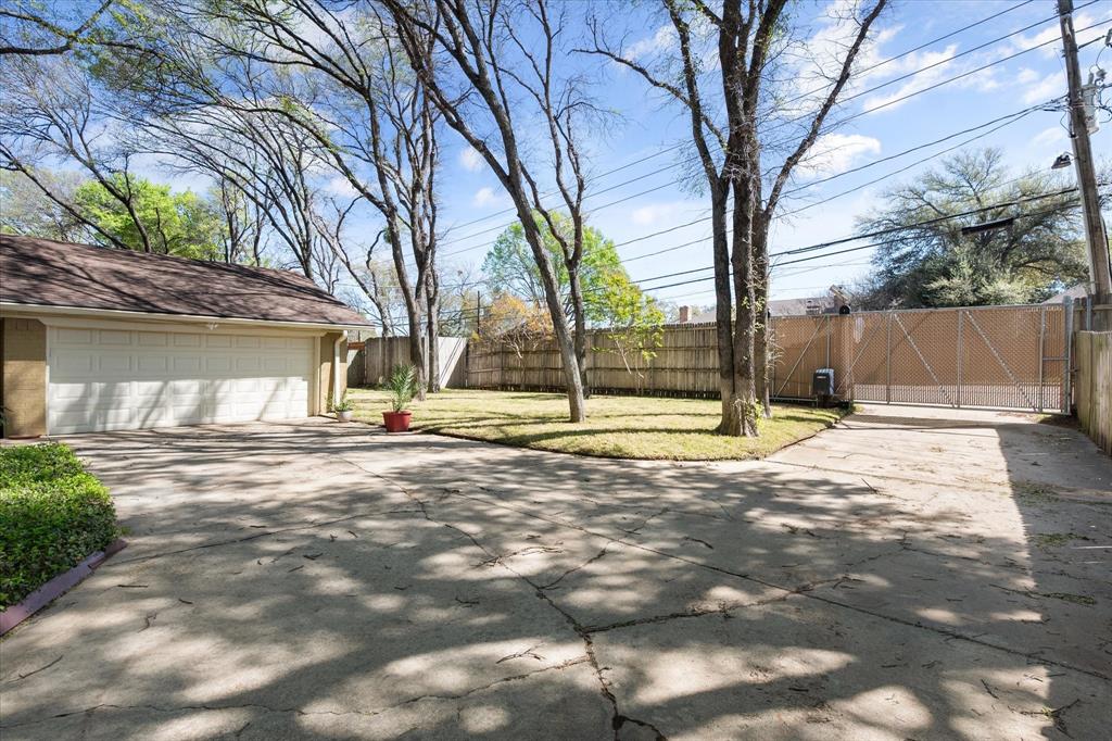 2003 Botts Drive Arlington, TX 76012 - Photo 38 of 40 a view of yard with tree