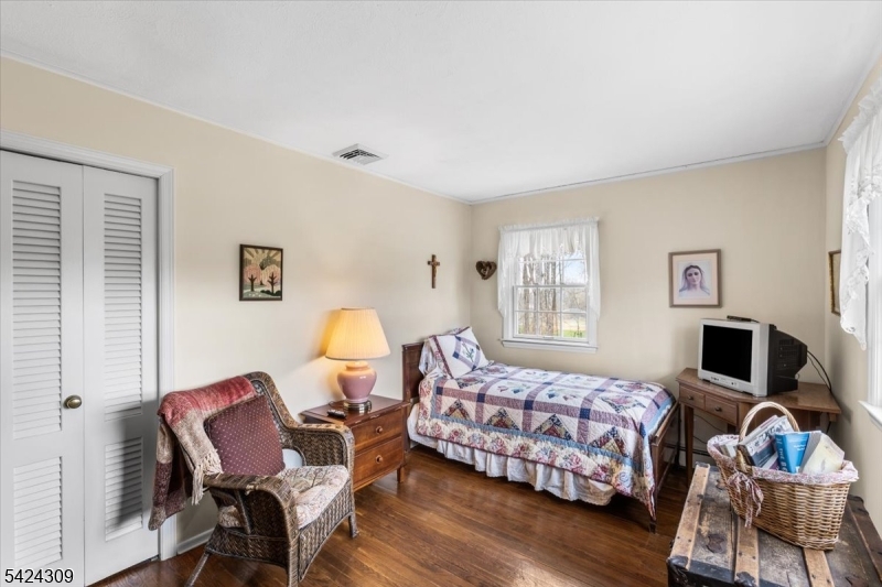 58 Andover Road Sparta, NJ 07871 - Photo 23 of 38