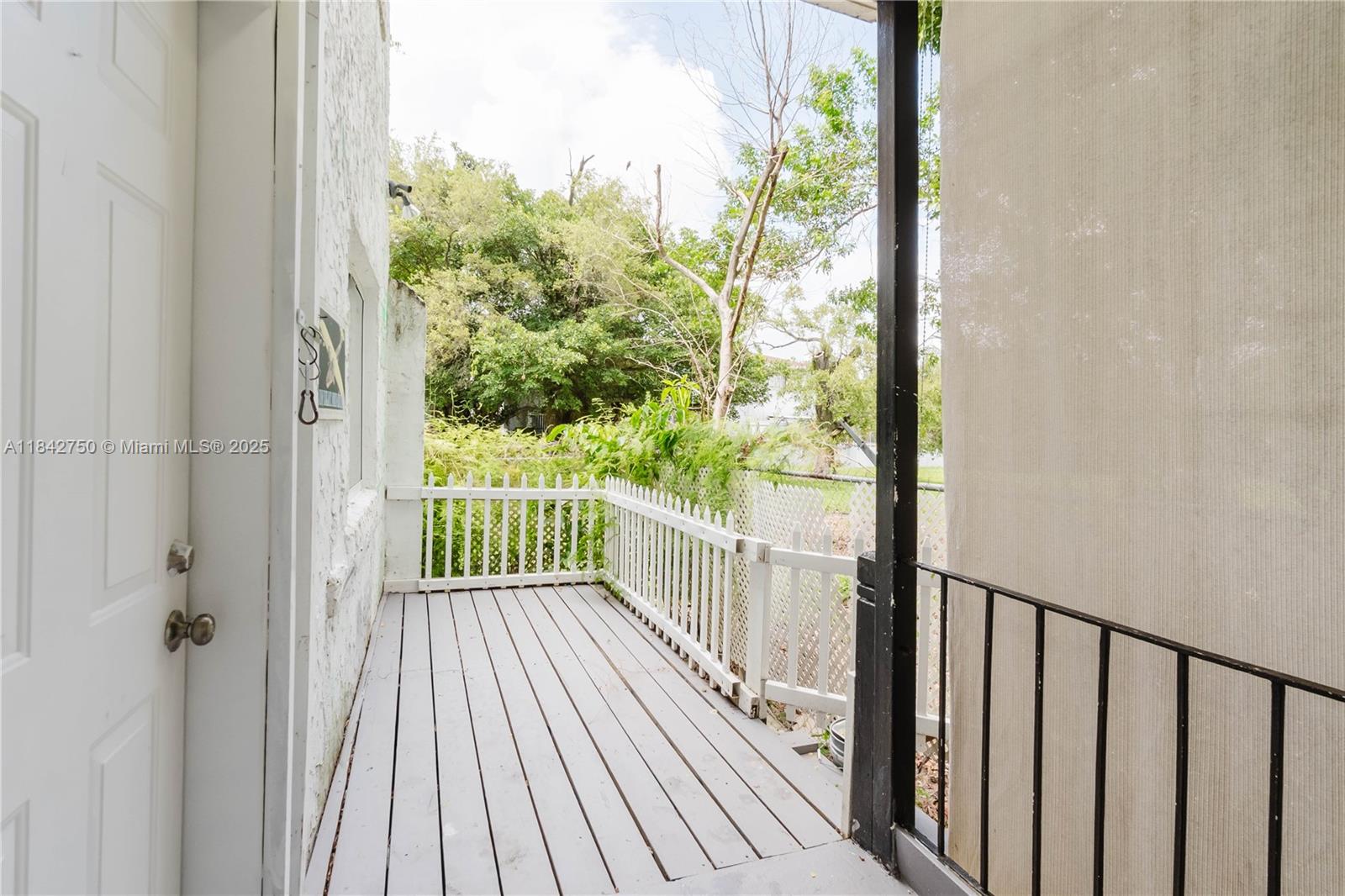 109 Northwest 6th Avenue, Unit 6 Miami, FL 33128 - Photo 5 of 22