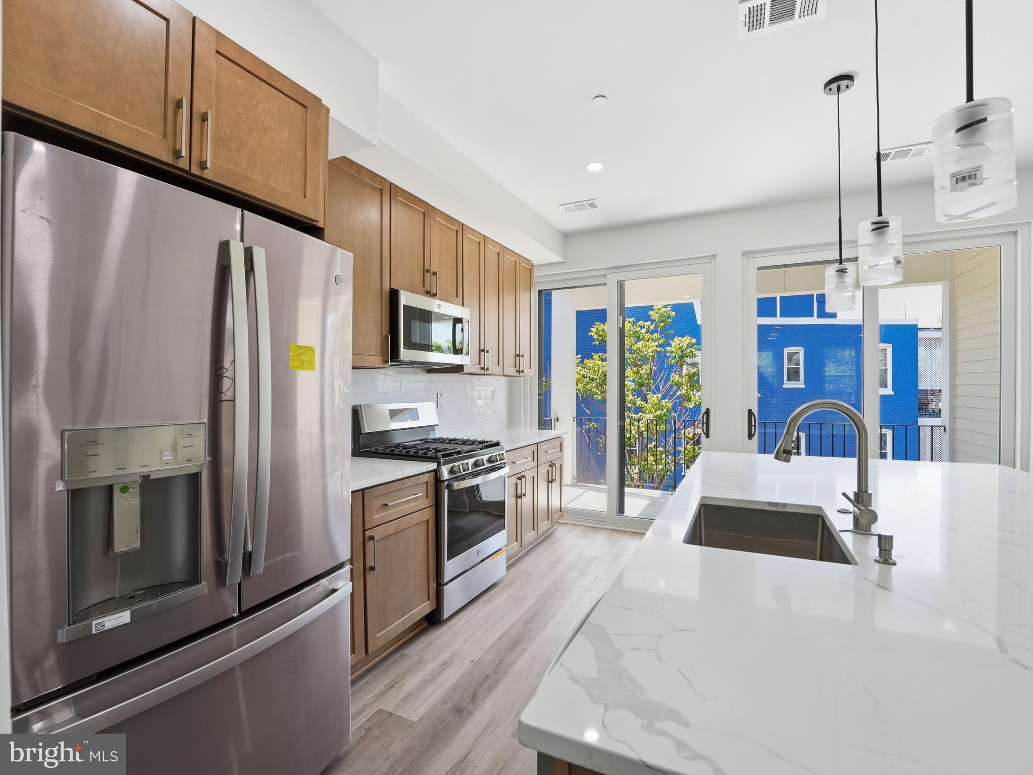 2404 North Capitol Street Northwest, Unit B Washington, DC 20002 - Photo 14 of 22