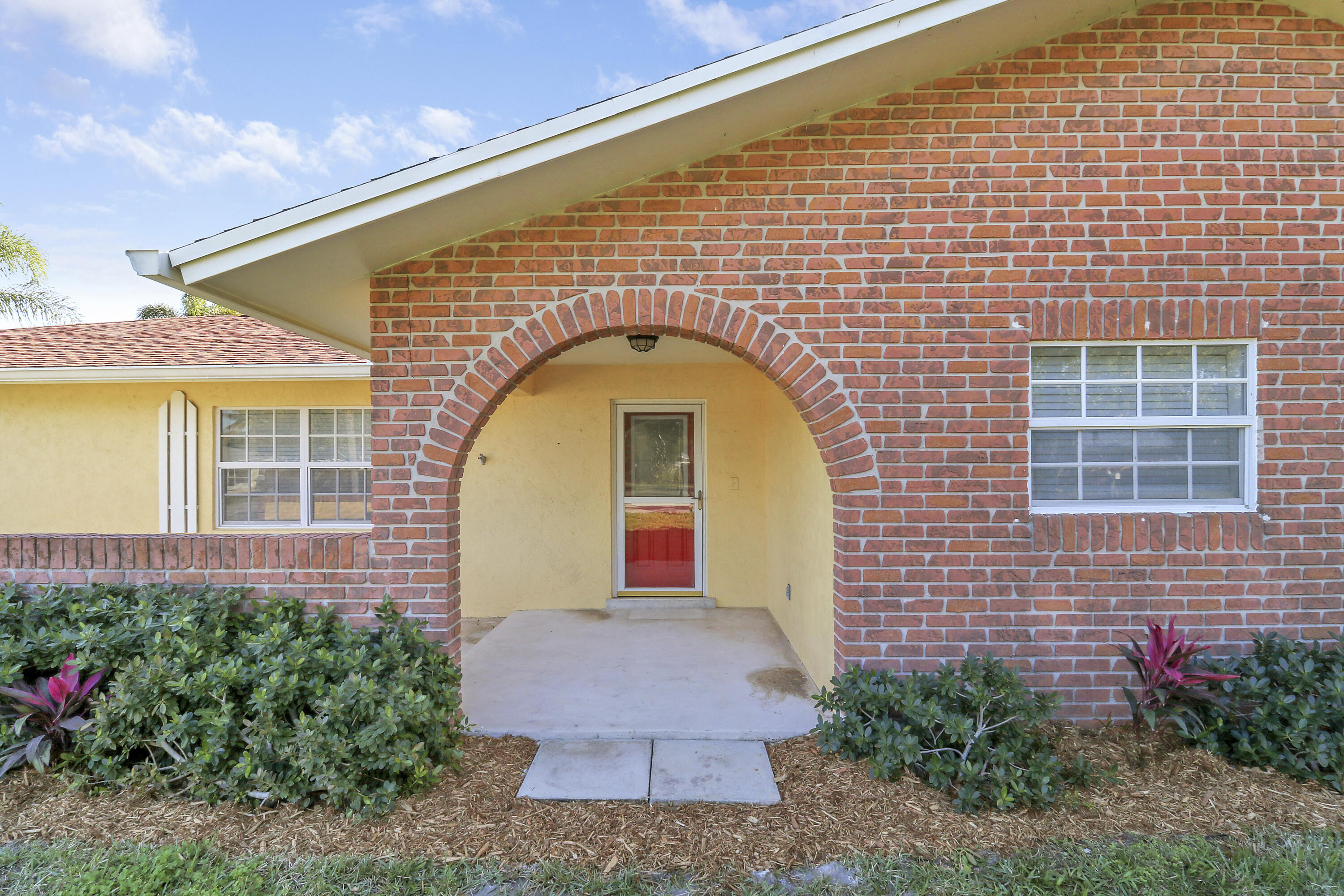 1501 Lance Rd