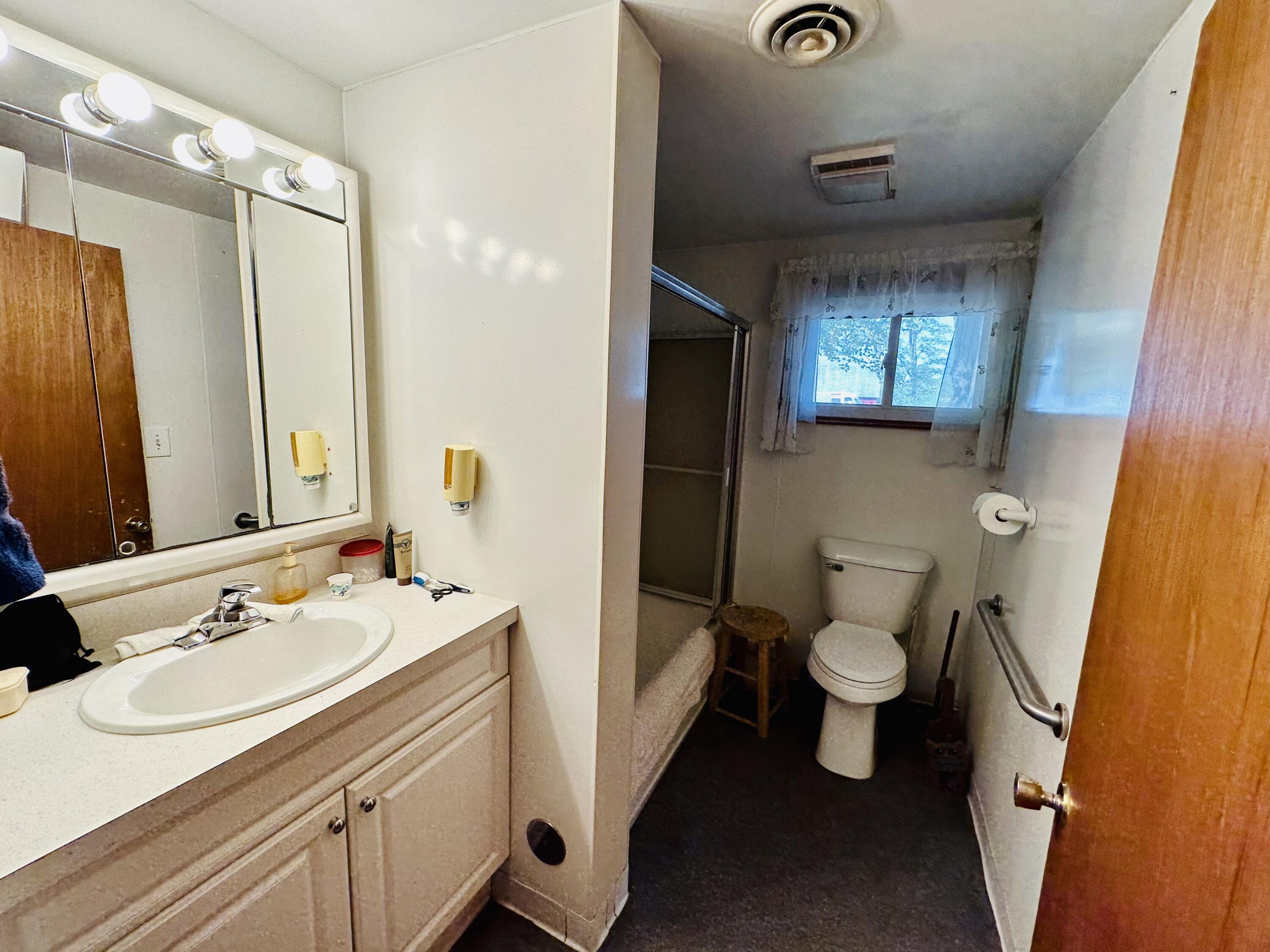 743 West Tyler Road Muskegon, MI 49445 - Photo 17 of 19 Photo Jun 08 2023, 10 18 29 AM