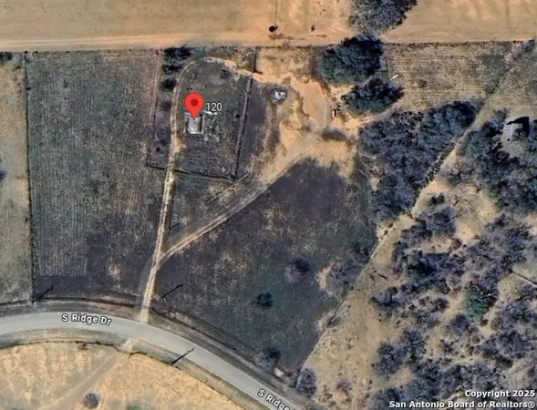 $230,000 | 120 South Ridge Drive, Lytle, TX 78052