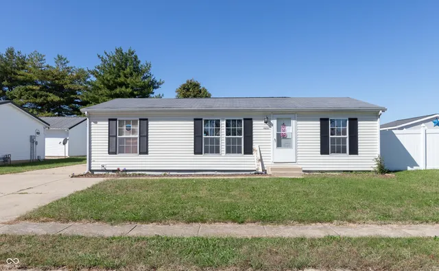 $209,900 | 4620 Autumn Ridge Drive, Columbus, IN 47203