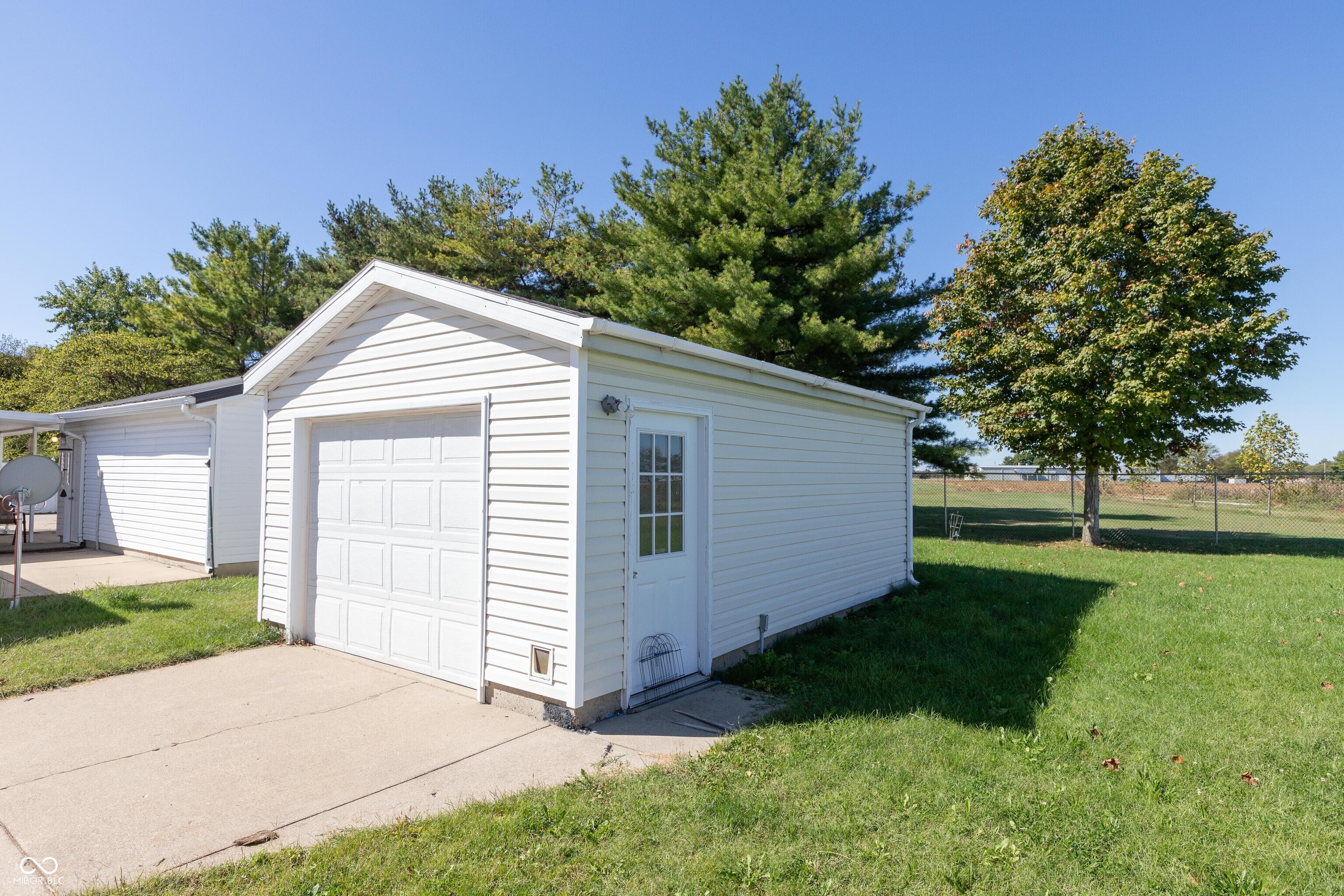4620 Autumn Ridge Drive Columbus, IN 47203 - Photo 24 of 26