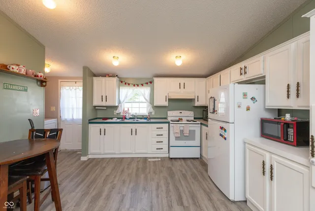 $209,900 | 4620 Autumn Ridge Drive, Columbus, IN 47203