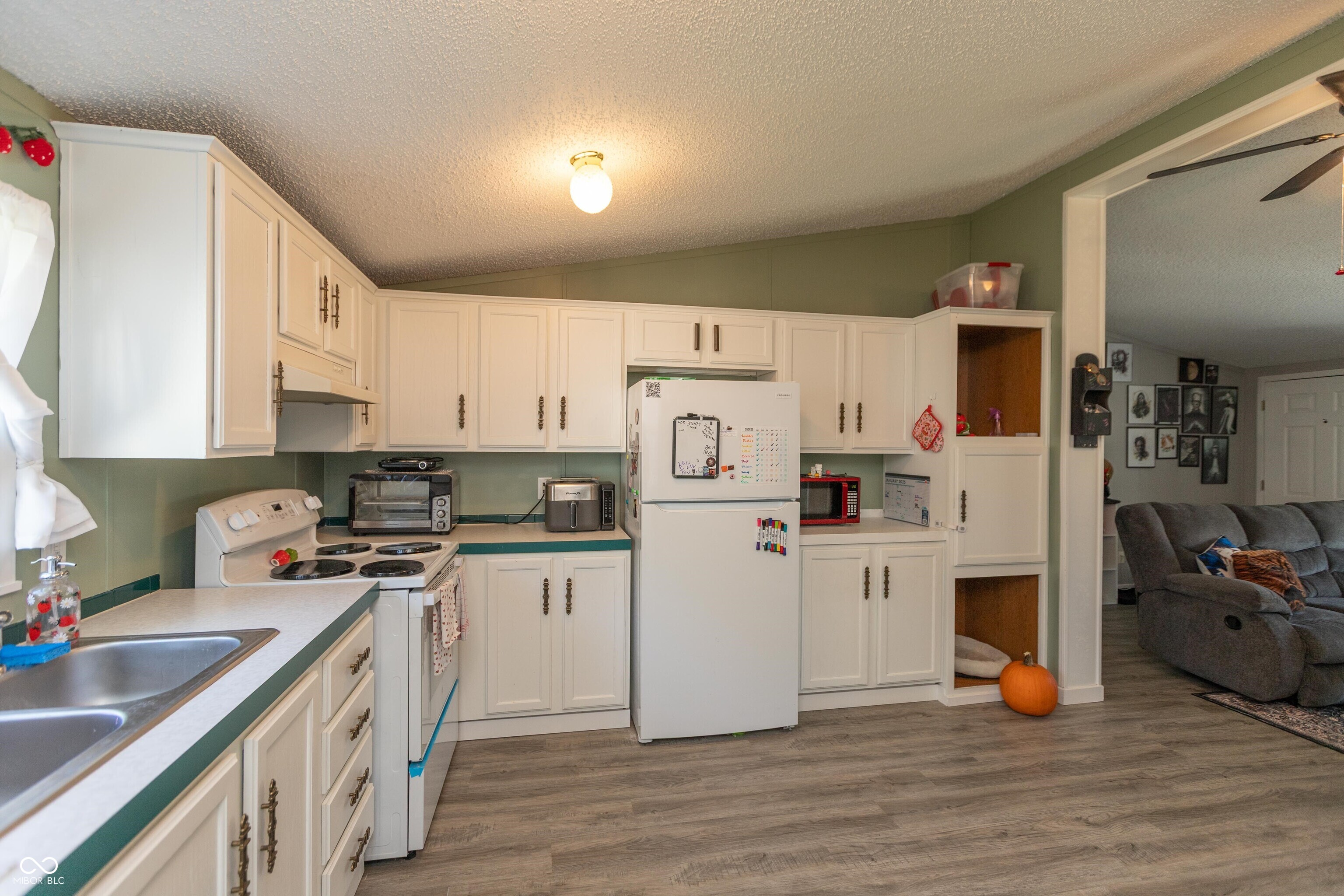 4620 Autumn Ridge Drive Columbus, IN 47203 - Photo 10 of 26