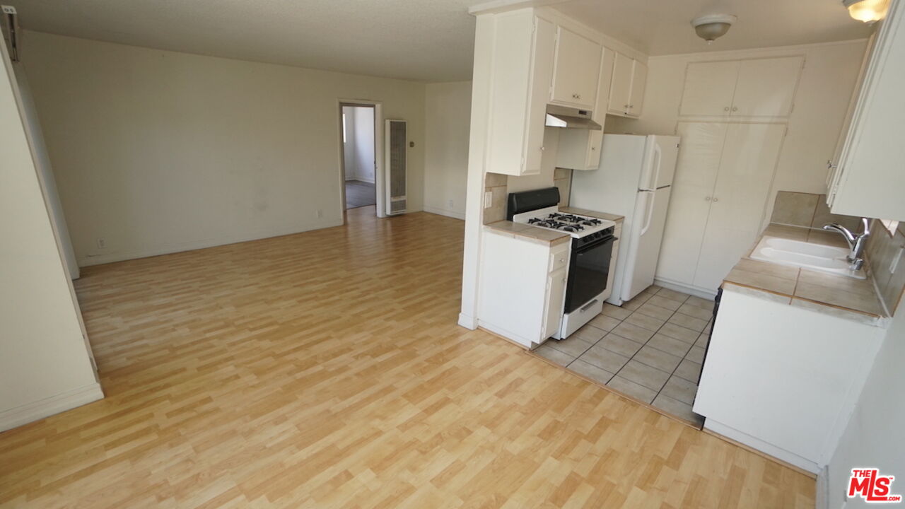 1338 14th Street, Unit 101 Santa Monica, CA 90404 - Photo 12 of 22