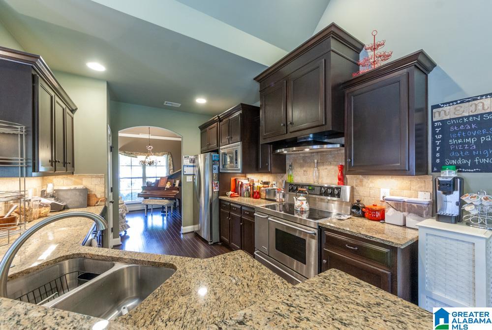 204 Perthshire Cove Pelham, AL 35124 - Photo 15 of 30