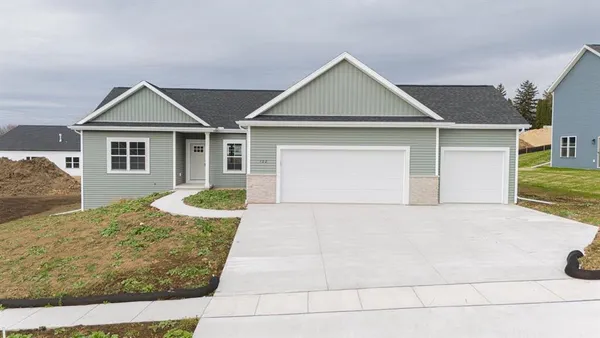 $424,900 | 209 Stone Hill Court, Ripon, WI 54971