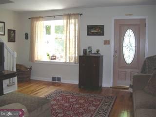 4059 Lasher Road Drexel Hill, PA 19026 - Photo 2 of 6 Gallery Image 2