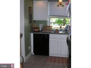 4059 Lasher Road Drexel Hill, PA 19026 - Photo 3 of 6 Gallery Image 3