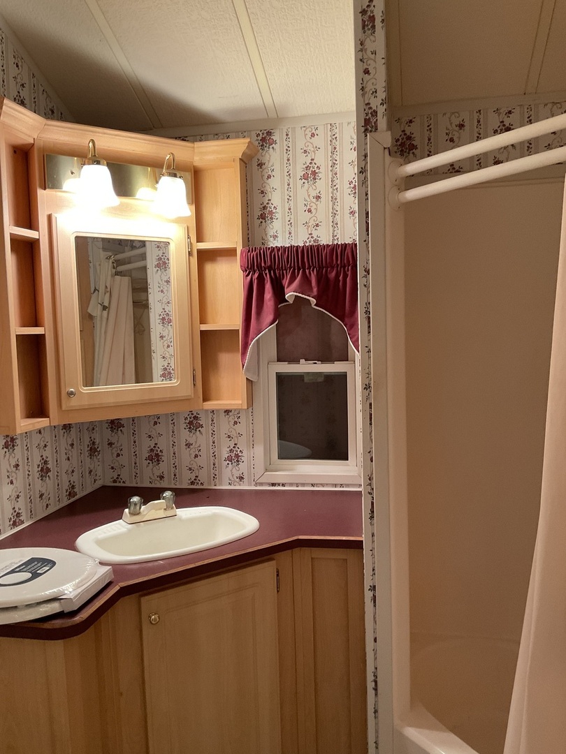 222 Rusty Scupper Lakemoor, IL 60051 - Photo 10 of 18