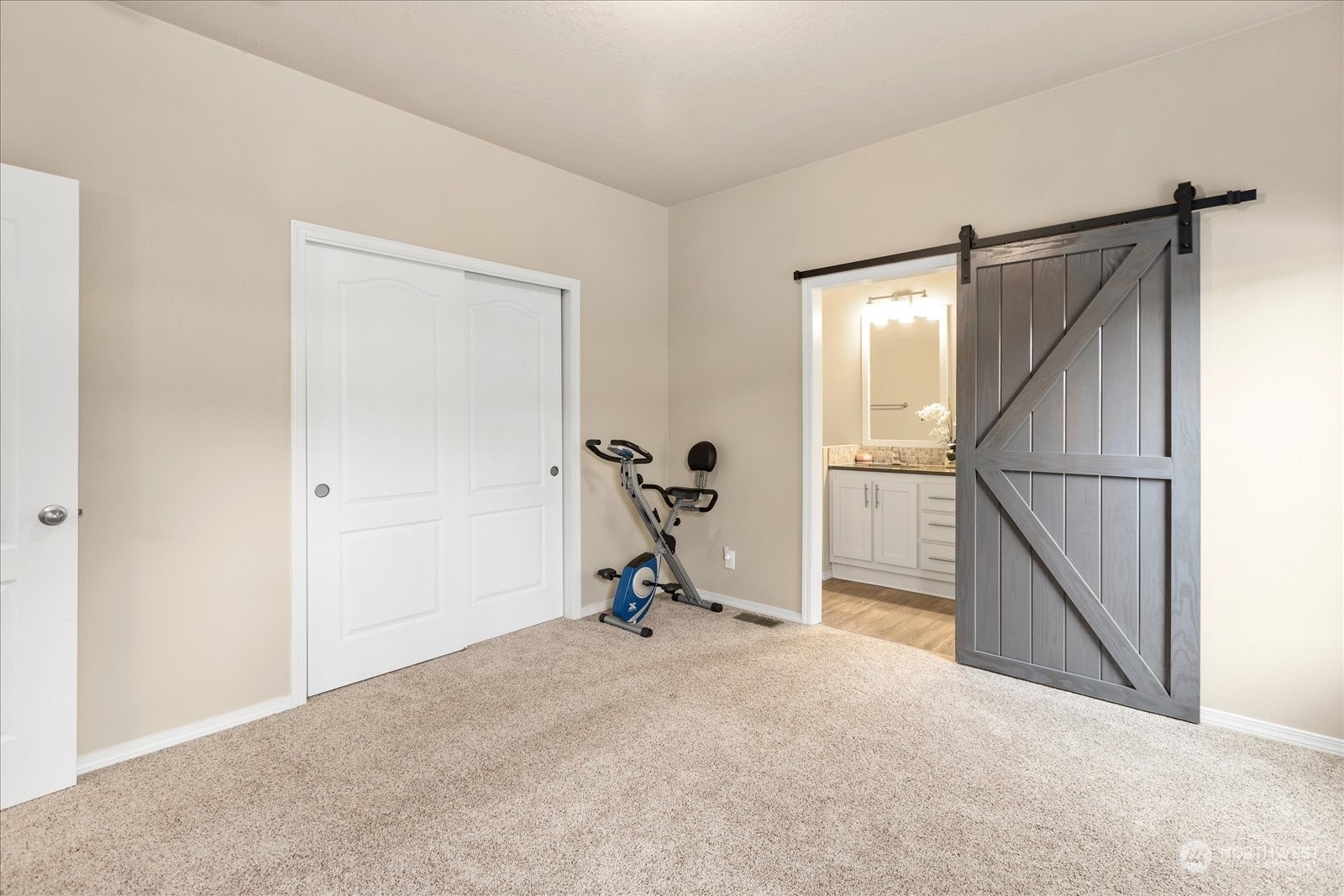 2101 South 324th Street, Unit 176 Federal Way, WA 98003 - Photo 17 of 33 a view of a room with gym equipment